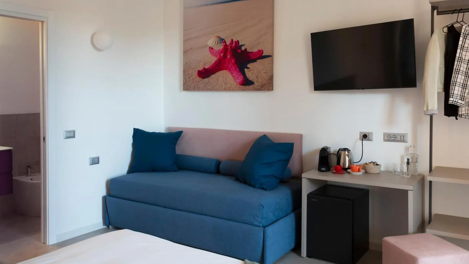 Domo Andi Hotel La Maddalena  Guest house