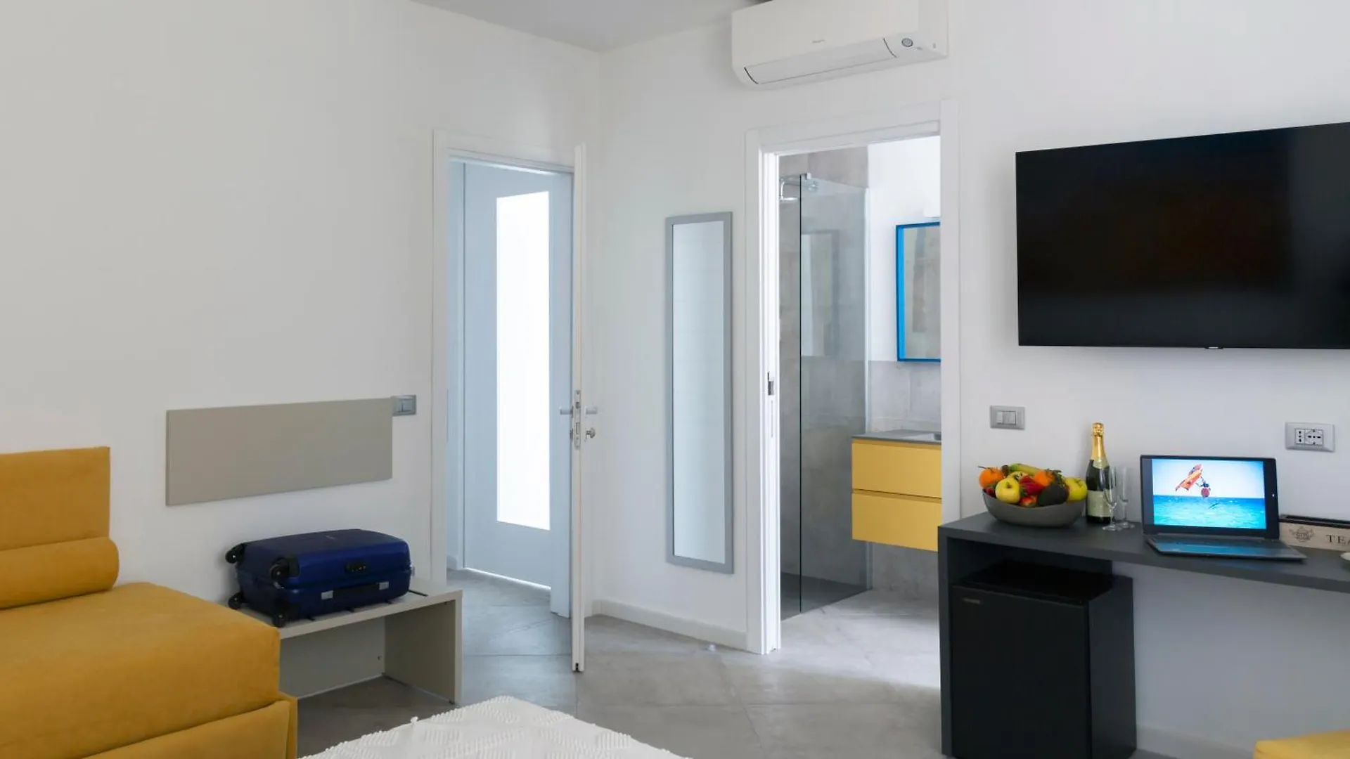 Domo Andi Hotel La Maddalena  0*, La Maddalena (Sassari) Italy